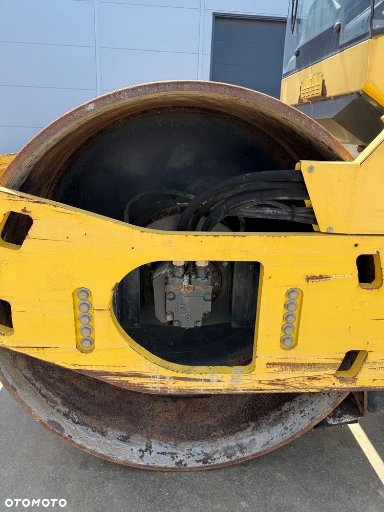 Bomag BW 213 DH-4 - 11