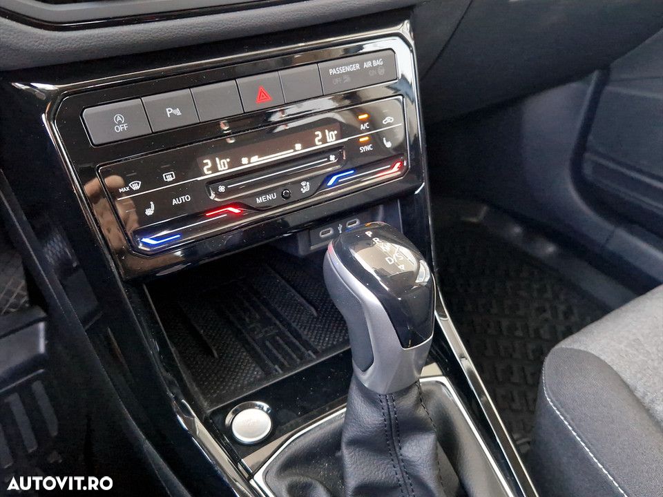Volkswagen T-Cross 1.0 TSI DSG Life - 19