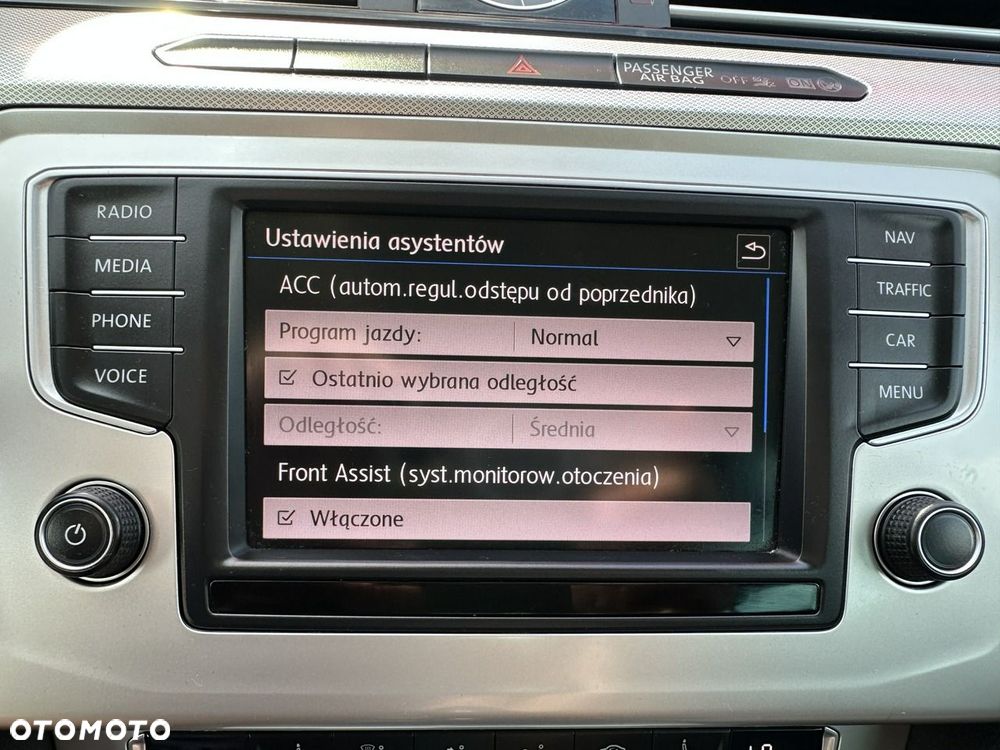 Volkswagen Passat Variant 2.0 TDI (BlueMotion Technology) Comfortline - 22