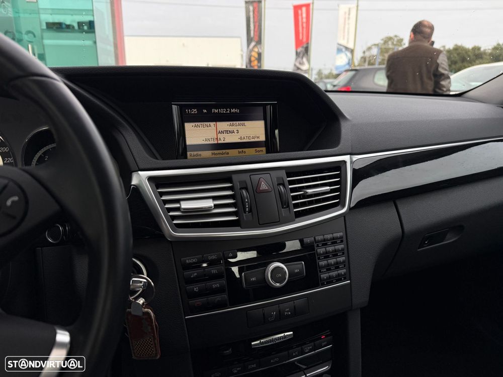 Mercedes-Benz E 250 CDi Avantgarde BlueEfficiency - 12