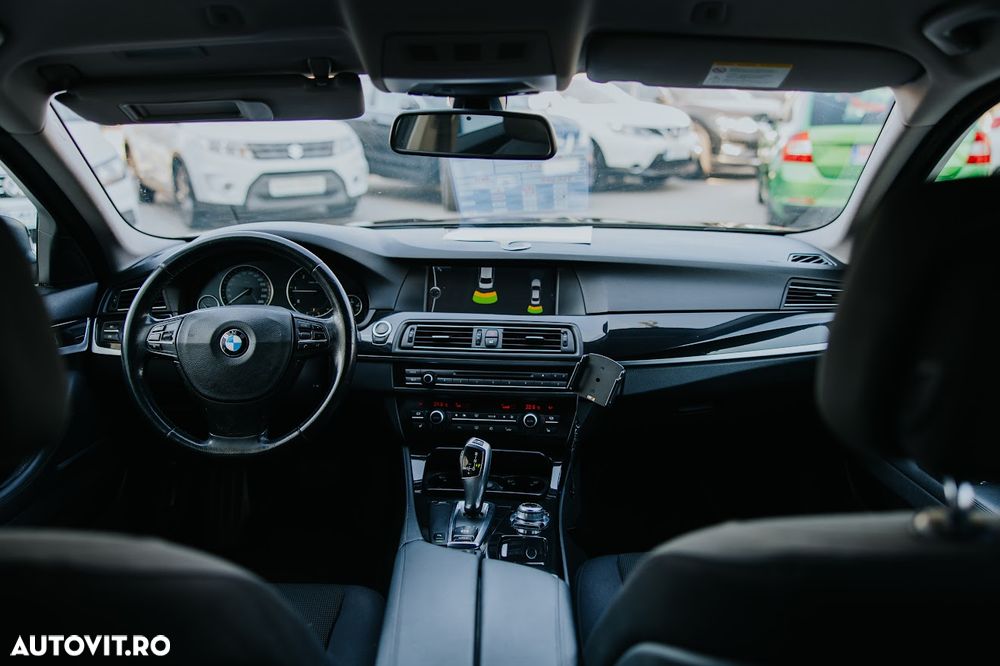 BMW Seria 5 520d Sport-Aut. - 21