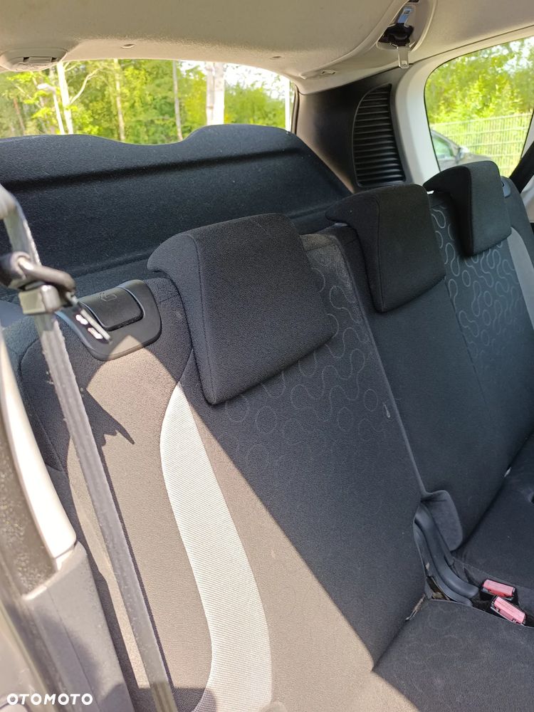 Citroën C3 Picasso 1.4i Attraction - 32