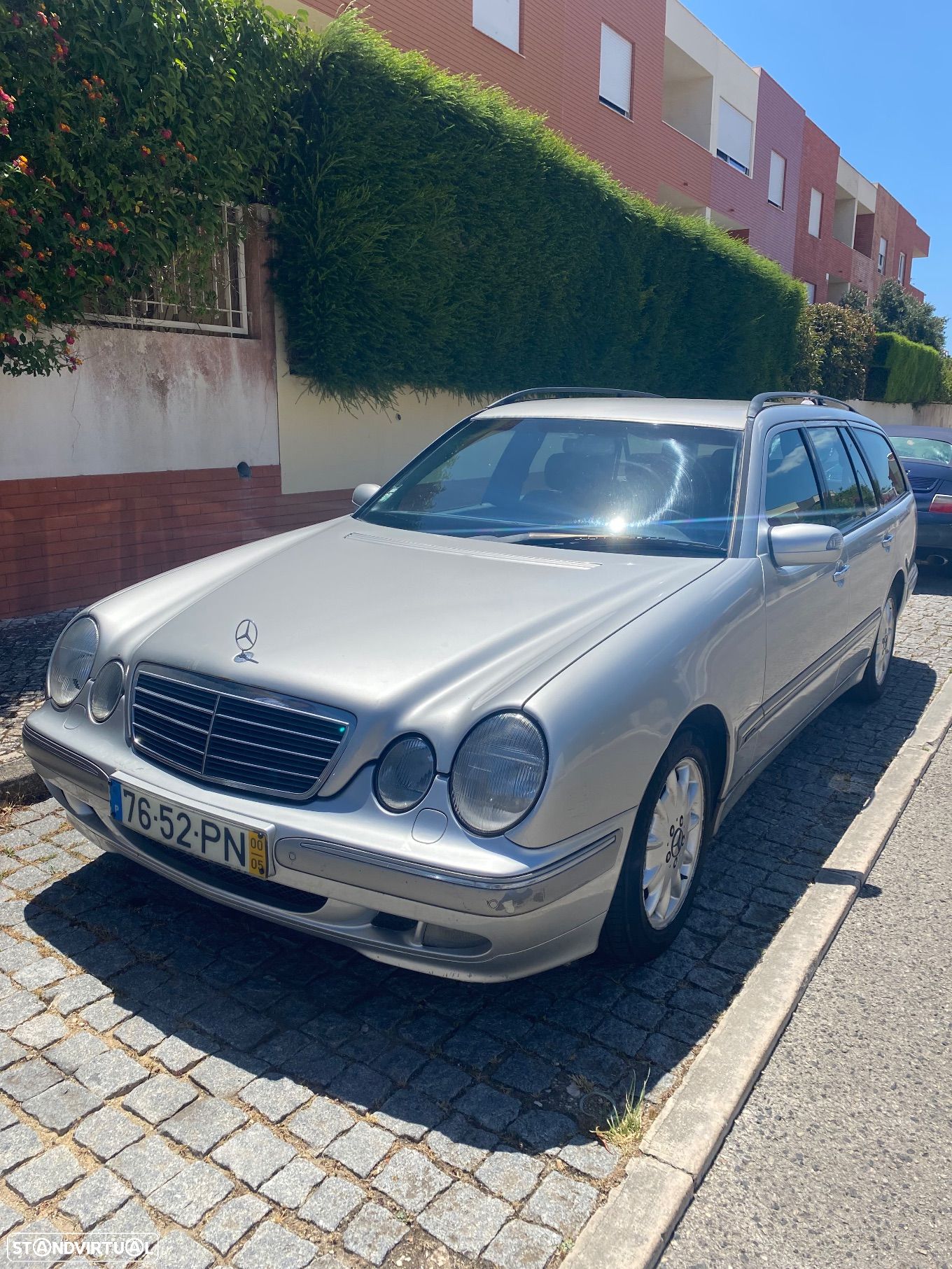Mercedes-Benz E 320 - 1