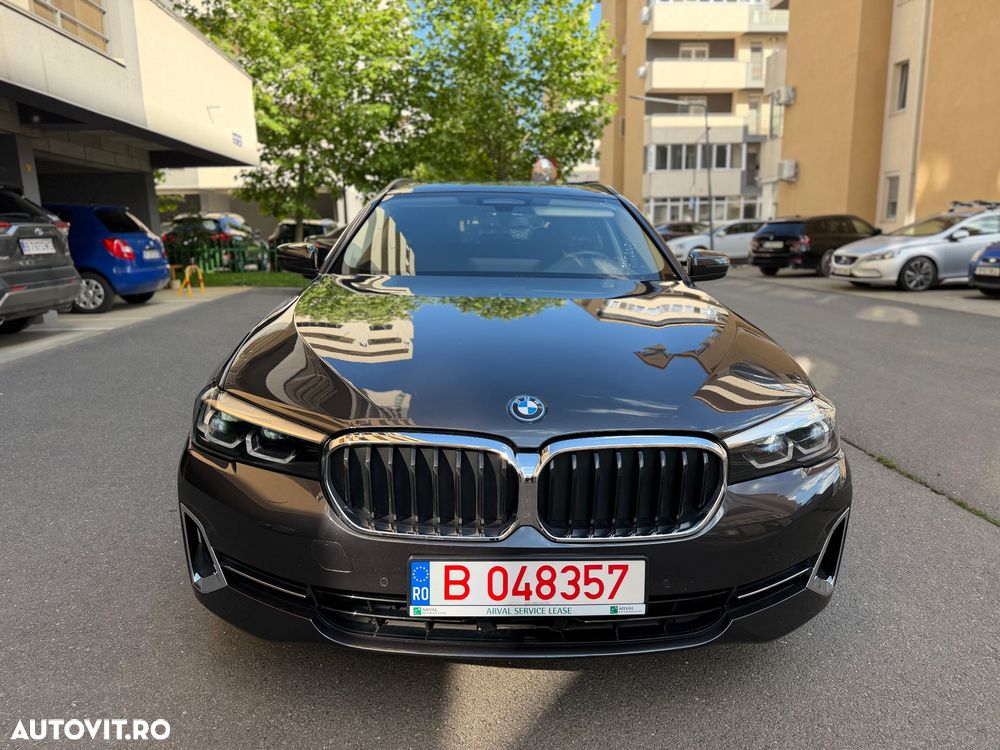 BMW Seria 5 530e xDrive Aut. Luxury Line - 2