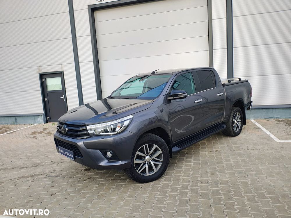 Toyota Hilux 4x4 Double Cab A/T Invincible - 1