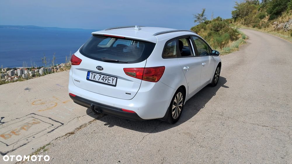Kia Ceed - 4