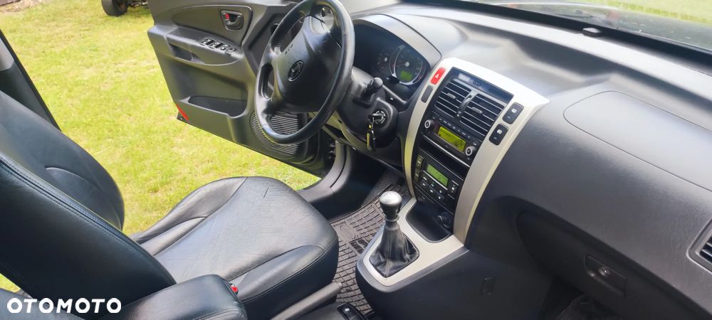 Hyundai Tucson 2.0 CRDi VGT 4WD GLS - 15