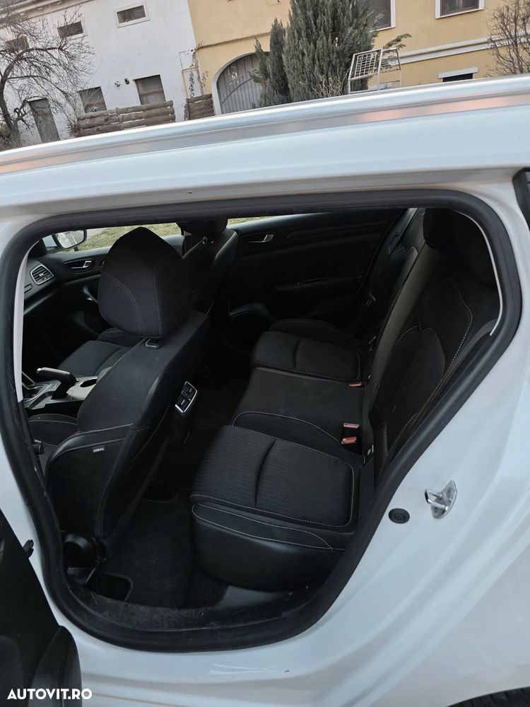 Renault Megane BLUE dCi 115 BUSINESS EDITION - 8