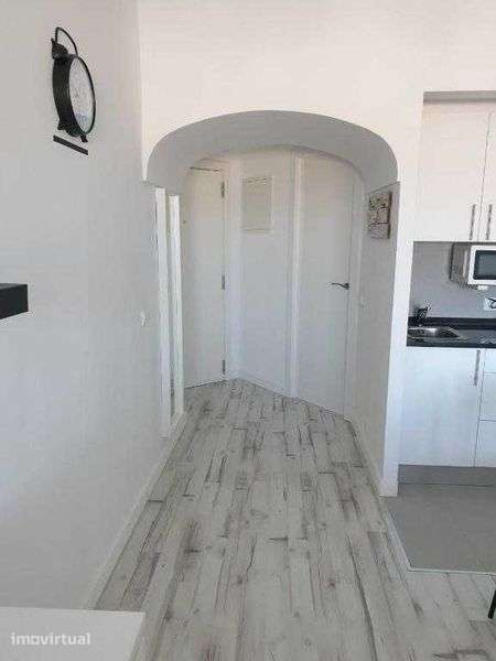Apartamento T0 mobilado em Cascais - Grande imagem: 5/7