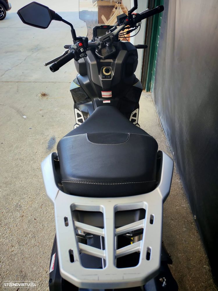 Keeway Vieste 300 XDV - 6