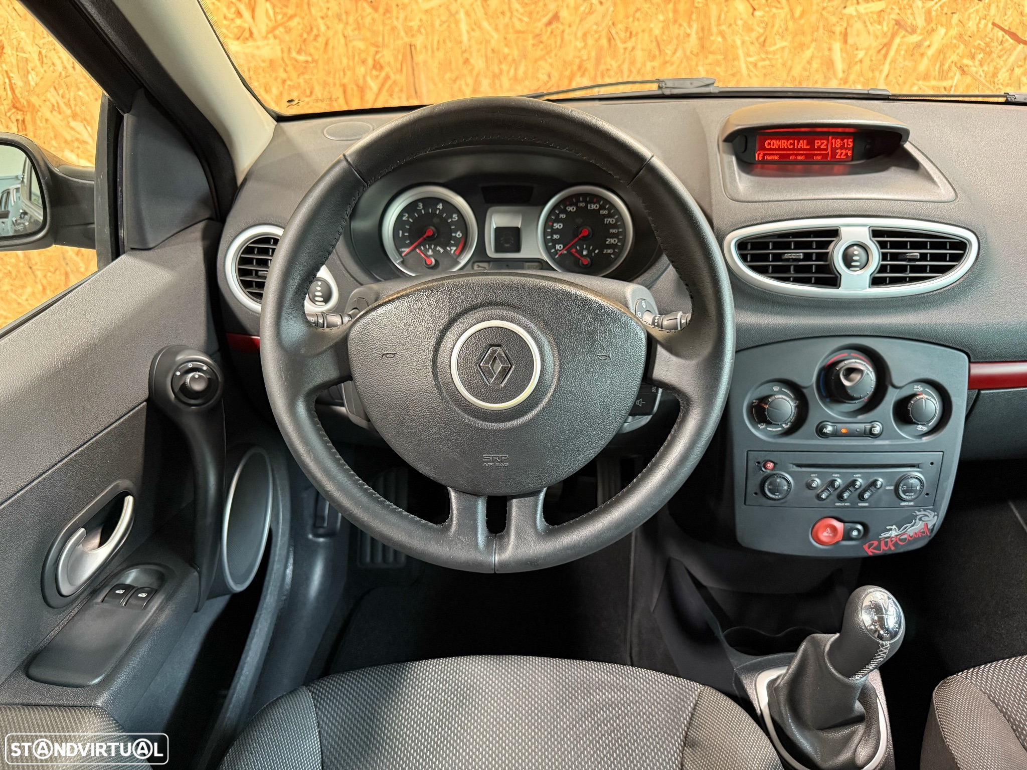 Renault Clio 1.2 16V Rip Curl II - 9