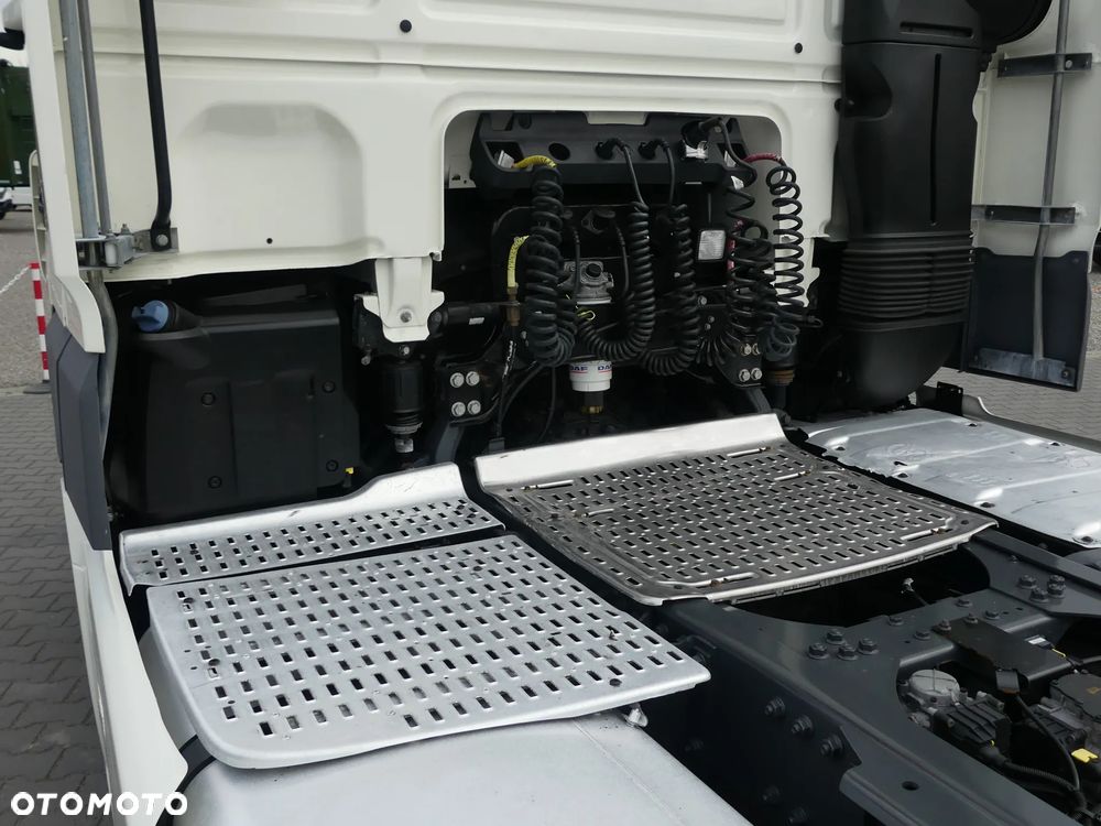 DAF XF 106.460 / LOW DECK /  AUTOMAT / SUPER SPACE CAB / - 15