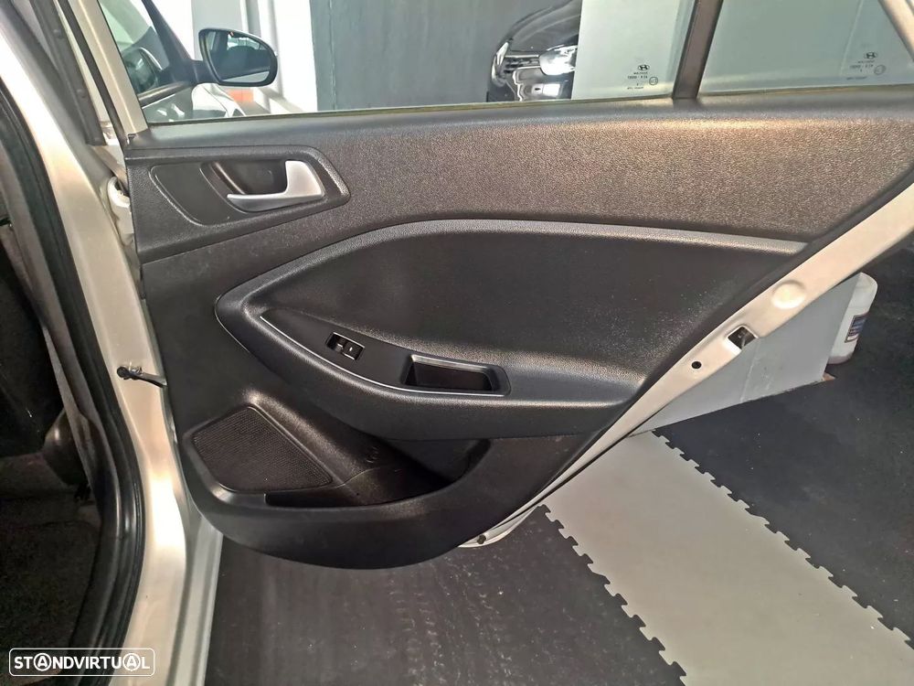 Hyundai i20 1.2 Comfort - 17