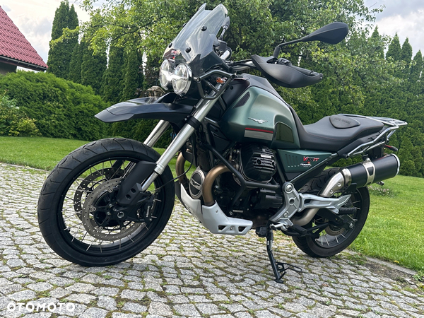 Moto Guzzi V85