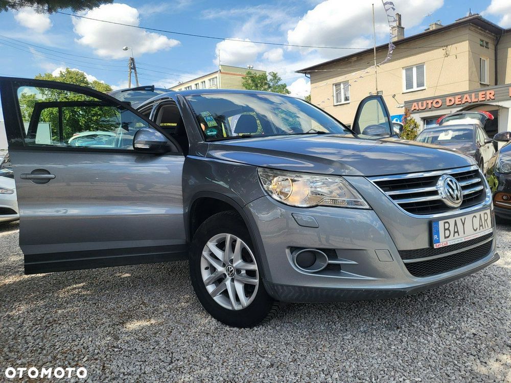 Volkswagen Tiguan - 2