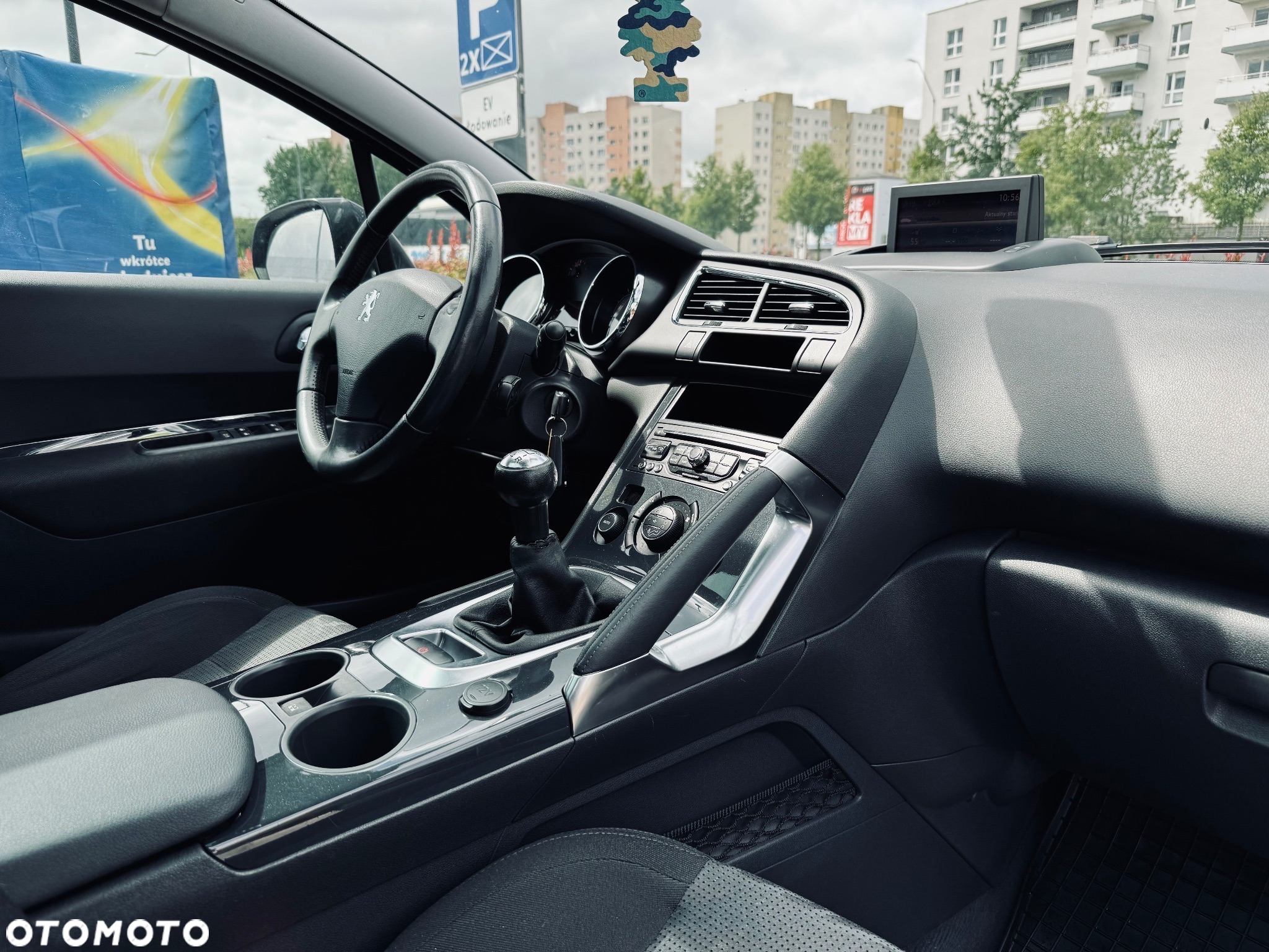 Peugeot 3008 1.6 Premium - 11