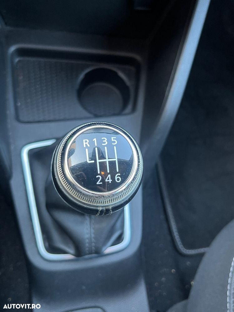 Dacia Duster 1.5 dCi 4x2 Ambiance - 6