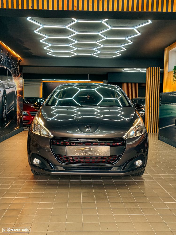 Peugeot 208 1.2 PureTech GT Line — fotografia 5
