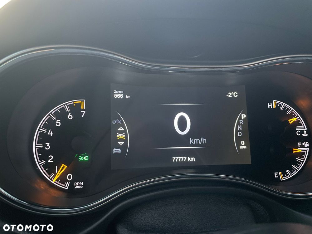 Jeep Grand Cherokee 3.6 V6 Pentastar 4WD Automatik Laredo - 2