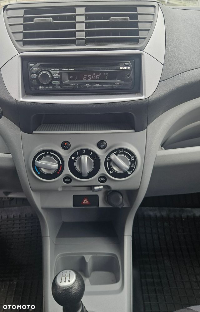 Suzuki Alto 1.0 Club City - 8