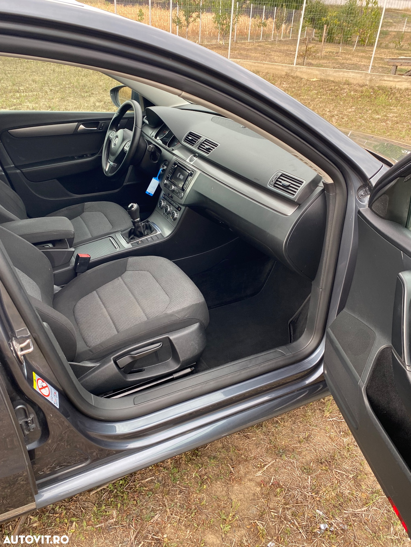 Volkswagen Passat Variant 1.6 TDI BlueMotion - 16