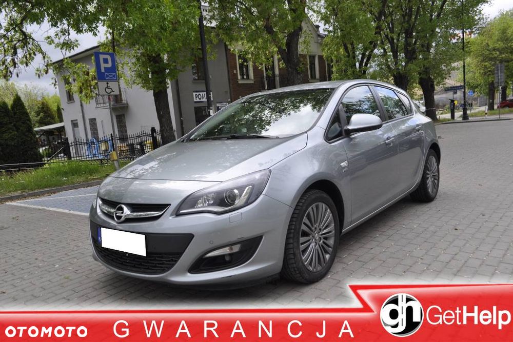 Opel Astra 1.4 T Cosmo - 4