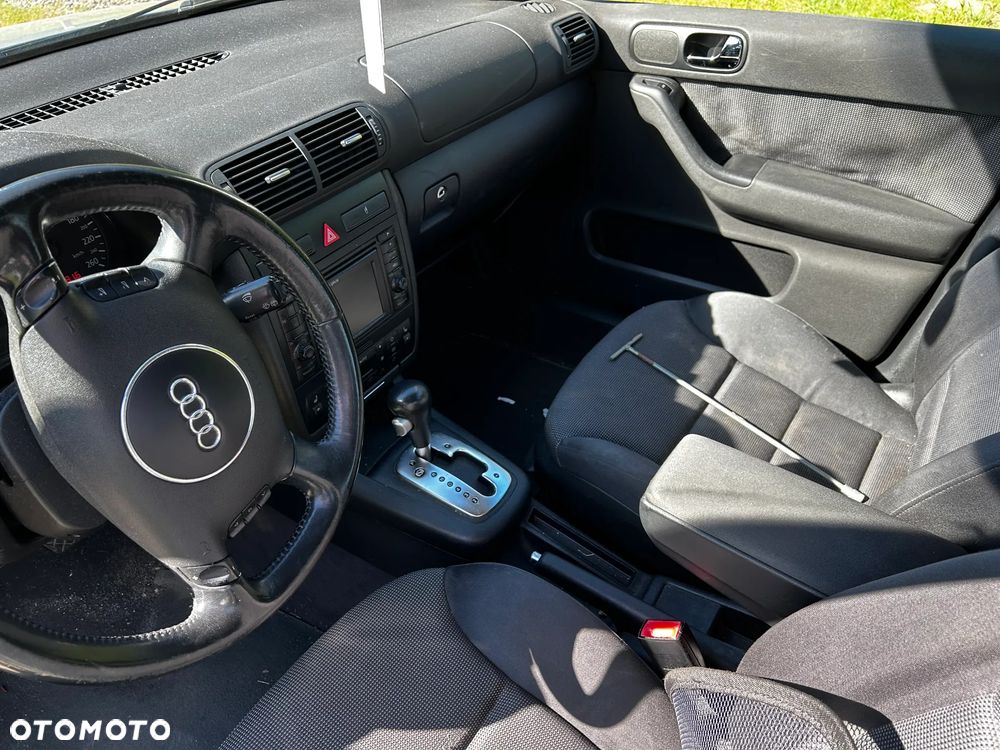Audi A3 Sportback 1.9 TDI Ambiente Tiptronic - 9