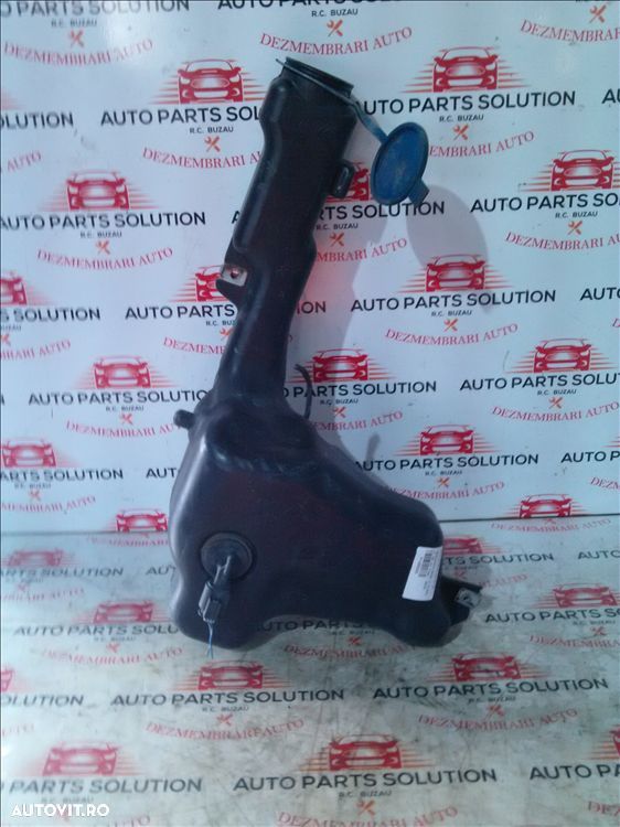 vas lichid parbriz mercedes benz c class 2.2d an fabr. 2010 - 1