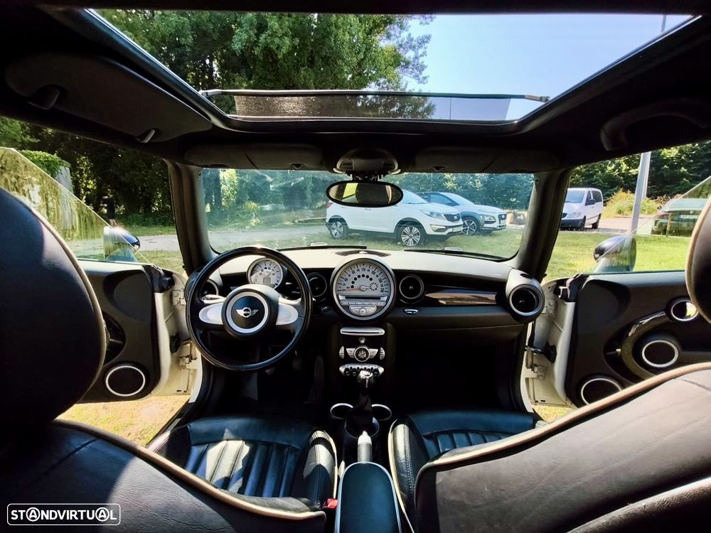MINI 3 Portas Cooper D - 32