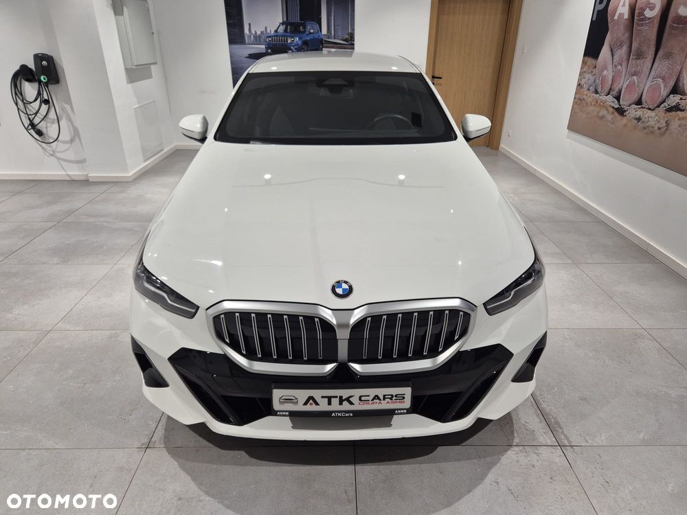 BMW Seria 5 520d xDrive mHEV M Sport - 23
