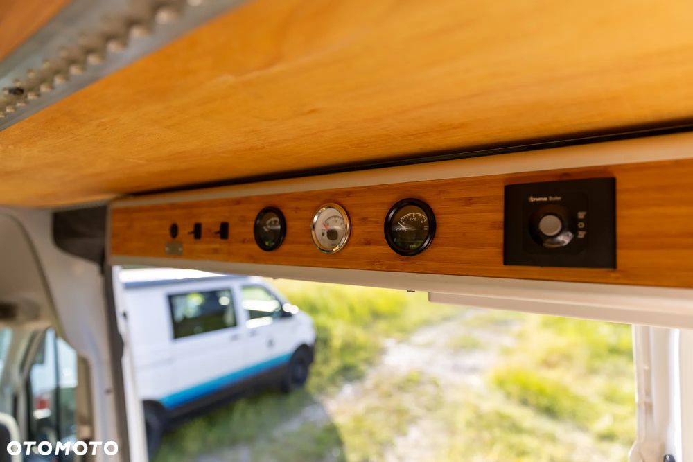 Volkswagen Crafter 4x4 kampervan - Vanway Campervans - 13