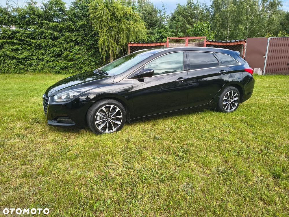 Hyundai i40 Kombi 1.7 CRDi DCT Premium - 4