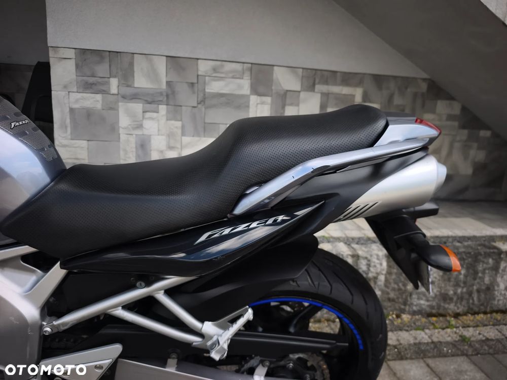 Yamaha FZ6 - 9