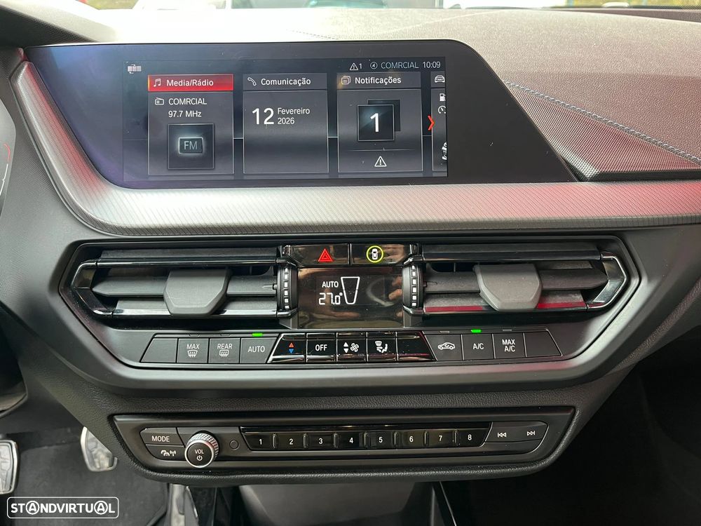 BMW 116 d Pack Essence - 28