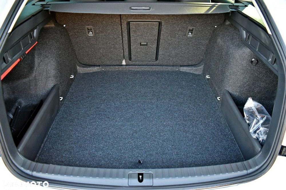 Skoda Octavia 1.5 TSI Selection - 25