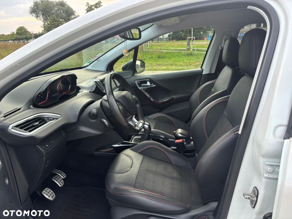 Peugeot 2008 PureTech 110 Stop&Start GT-Line Edition - 17