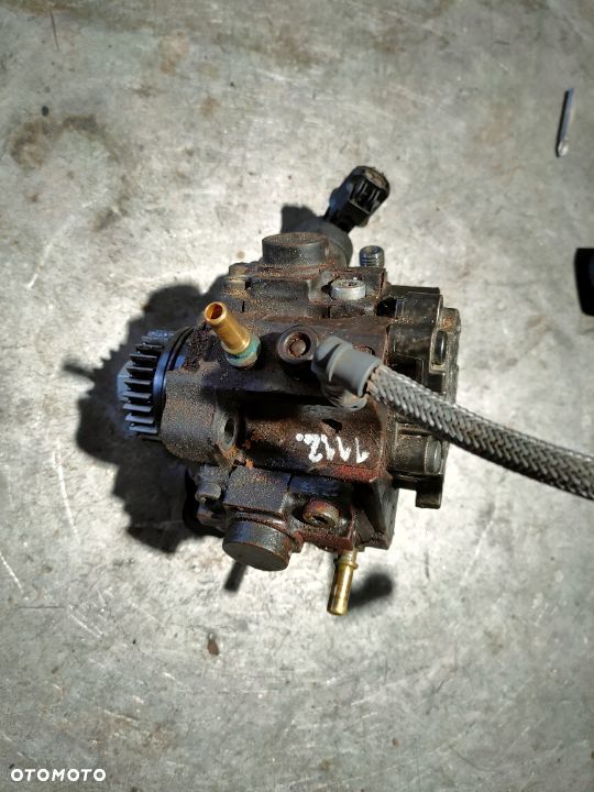 Pompa wysokiego ciśnienia paliwa Renault Trafic 2    2,0dci - 1