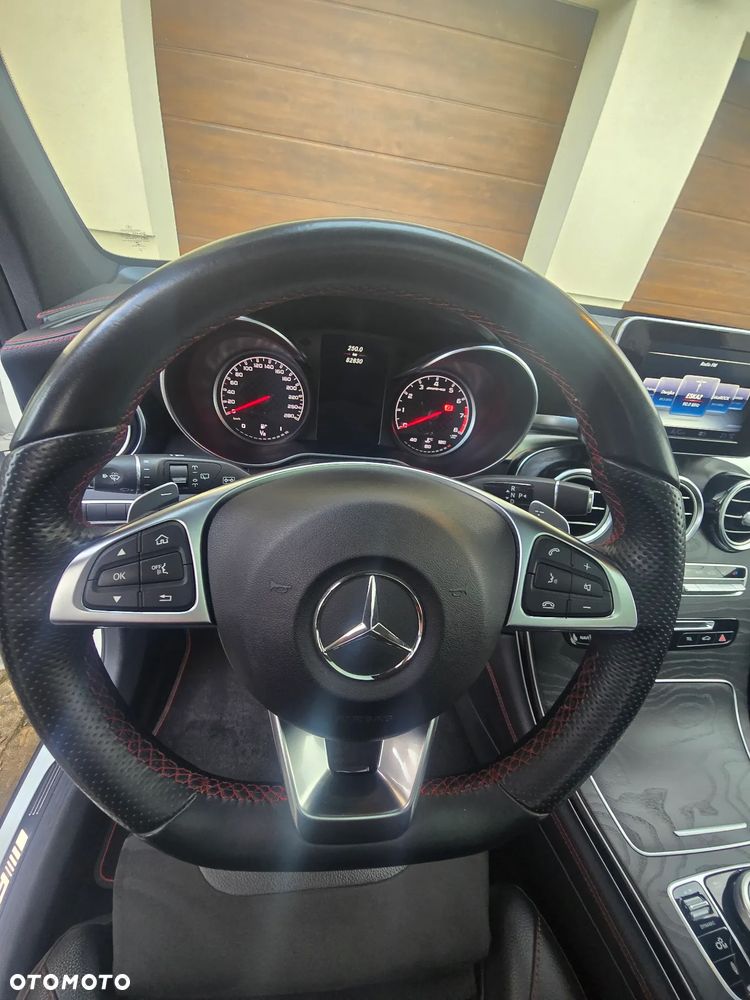 Mercedes-Benz GLC - 21