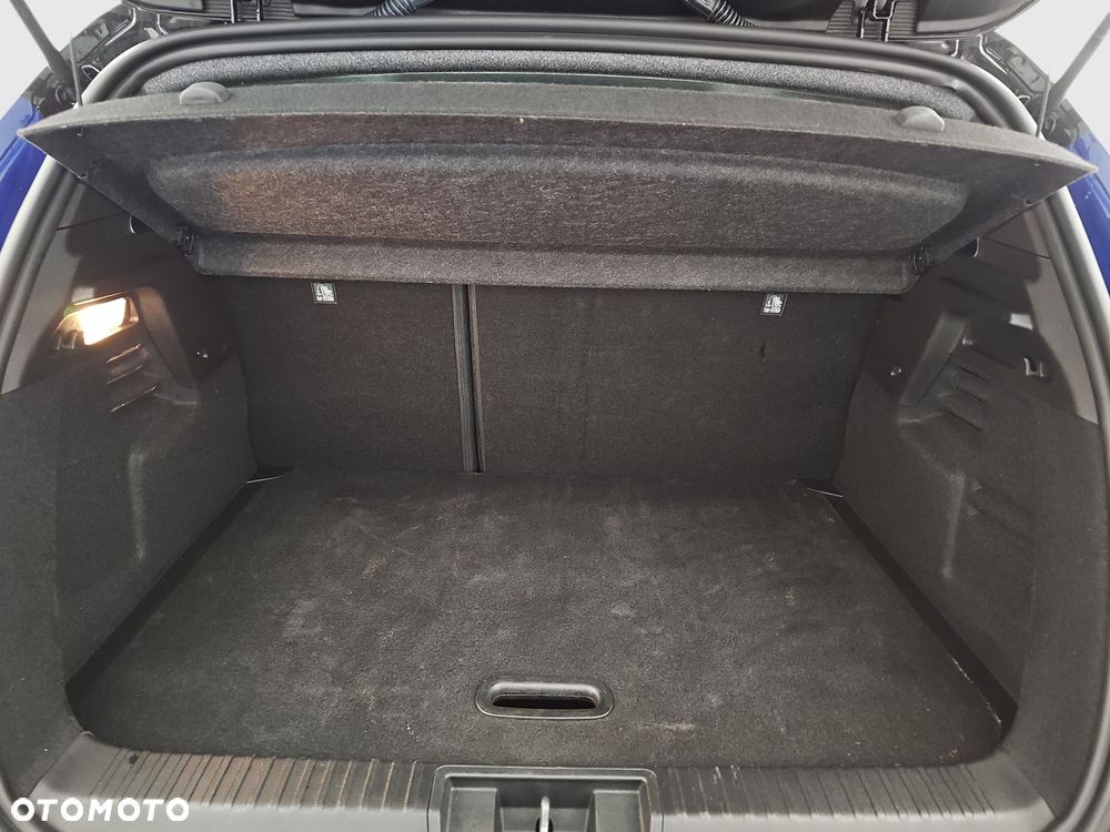 Renault Captur 1.3 TCe mHEV Techno EDC - 33