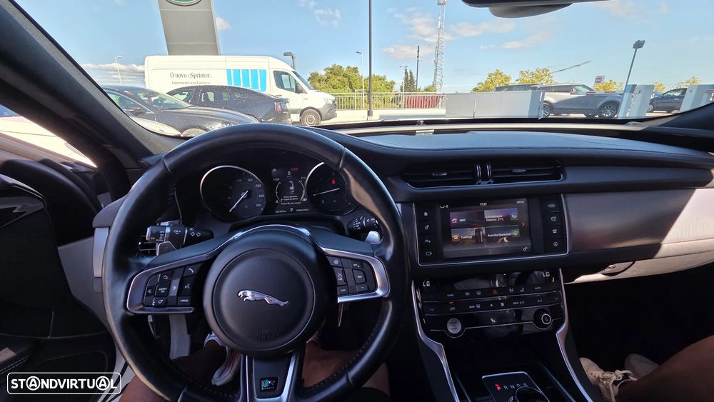 Jaguar XF Sportbrake 20d Aut. R-Sport - 3