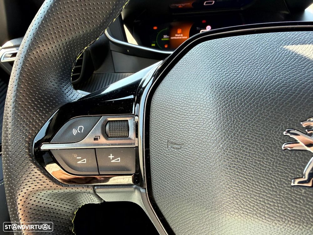 Peugeot 2008 1.5 BlueHDi GT - 25