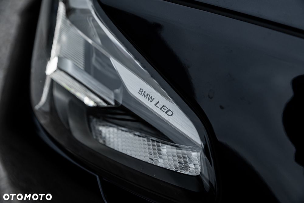 BMW Seria 5 520d M Sport - 38