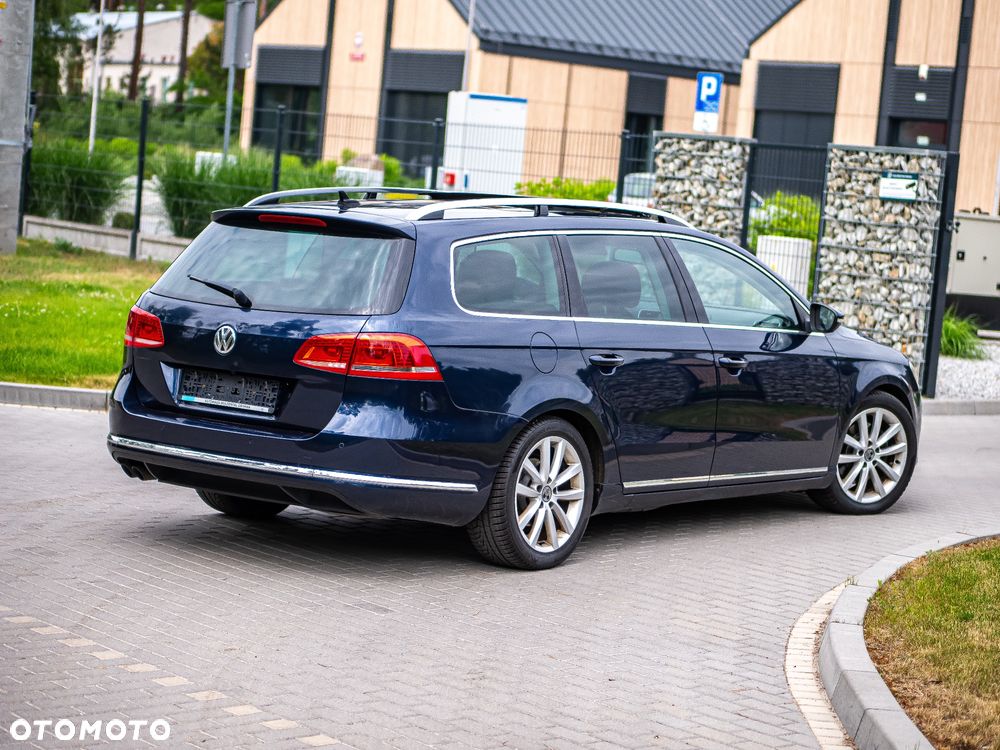 Volkswagen Passat 2.0 TDI Highline - 17