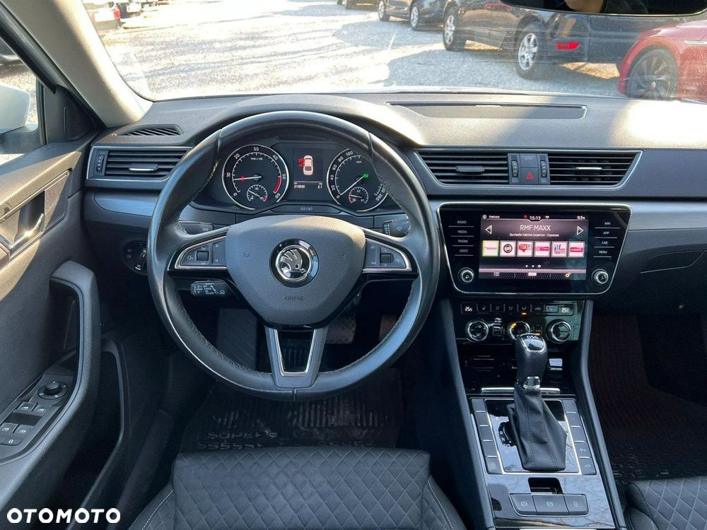 Skoda Superb 2.0 TDI Style DSG7 - 23