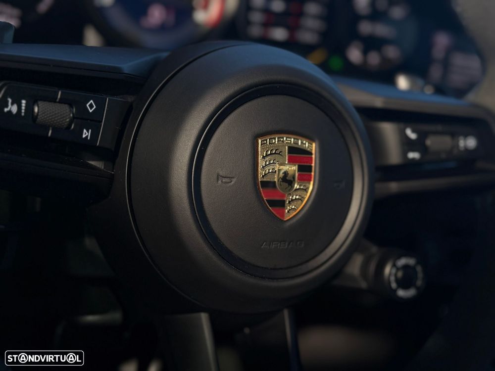 Porsche 911 Série F - 20