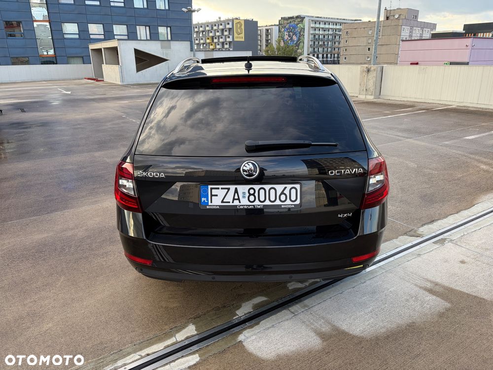 Skoda Octavia 2.0 TDI 4x4 L&K DSG - 6