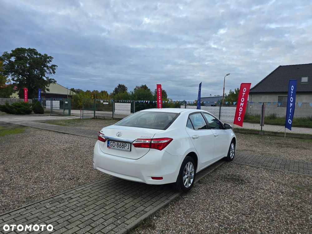Toyota Corolla 1.6 Premium - 6