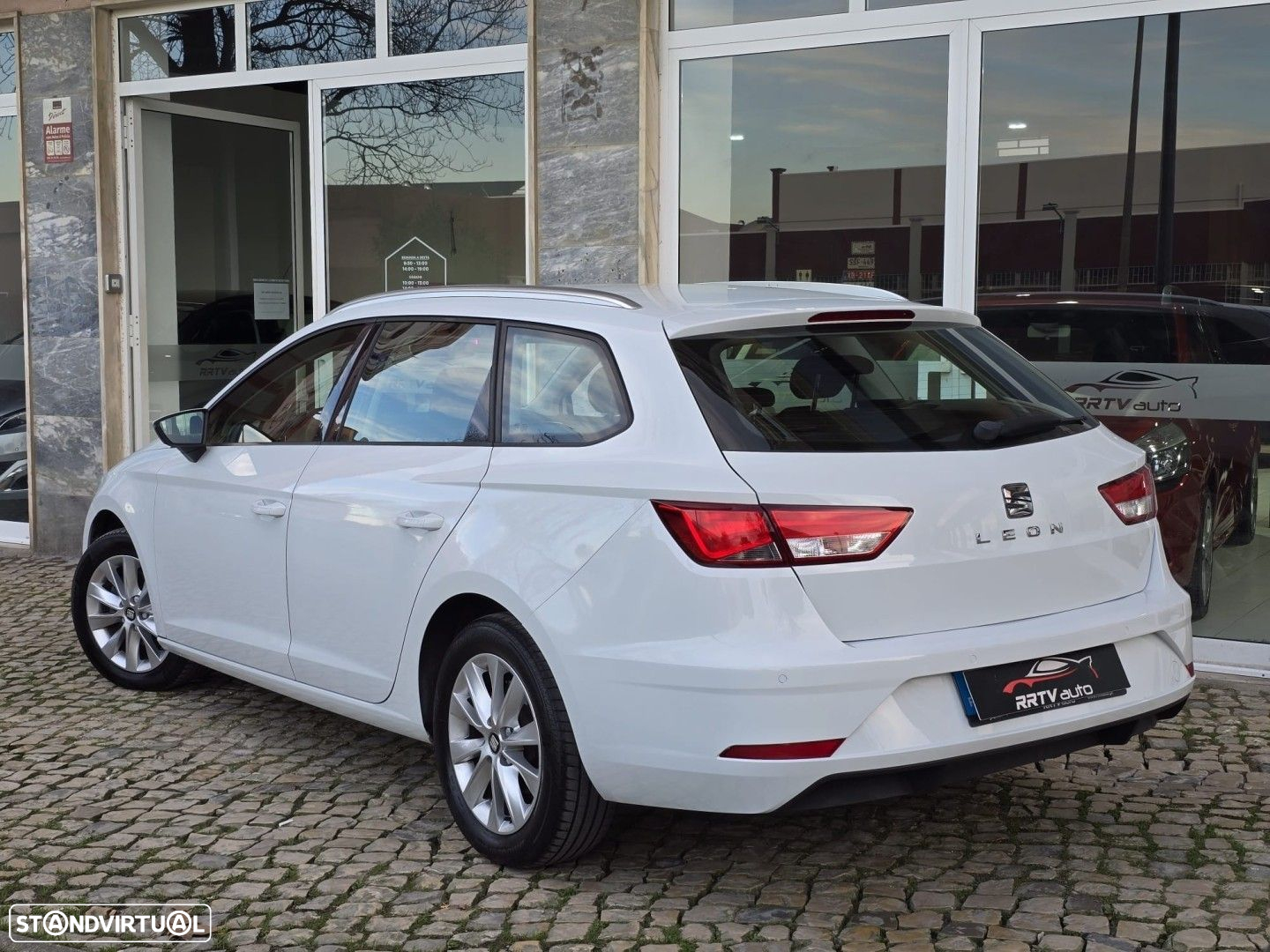 SEAT Leon ST 1.6 TDI Reference S/S - 10