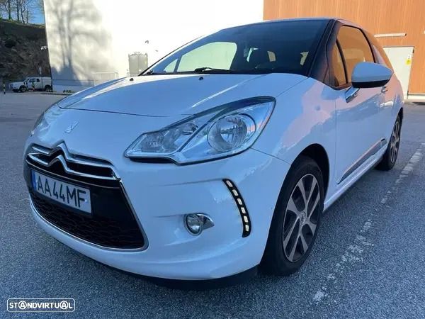 Citroën DS3 1.6 e-HDi So Irresistible - 1