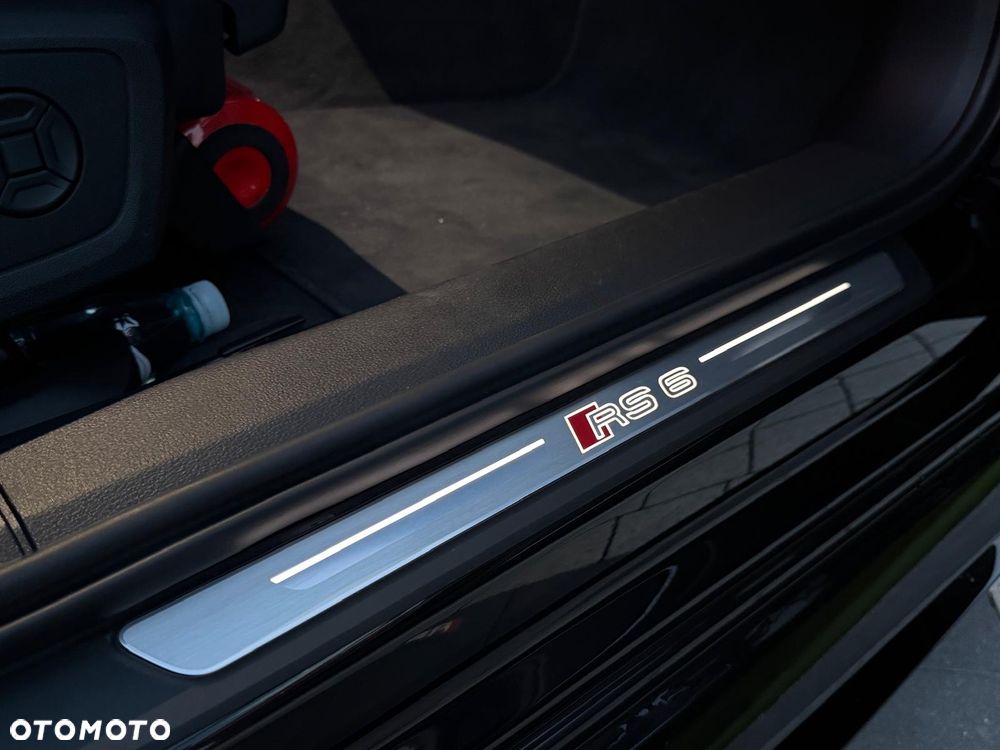 Audi RS6 Avant TFSI mHEV Quattro Performance Tiptronic - 15